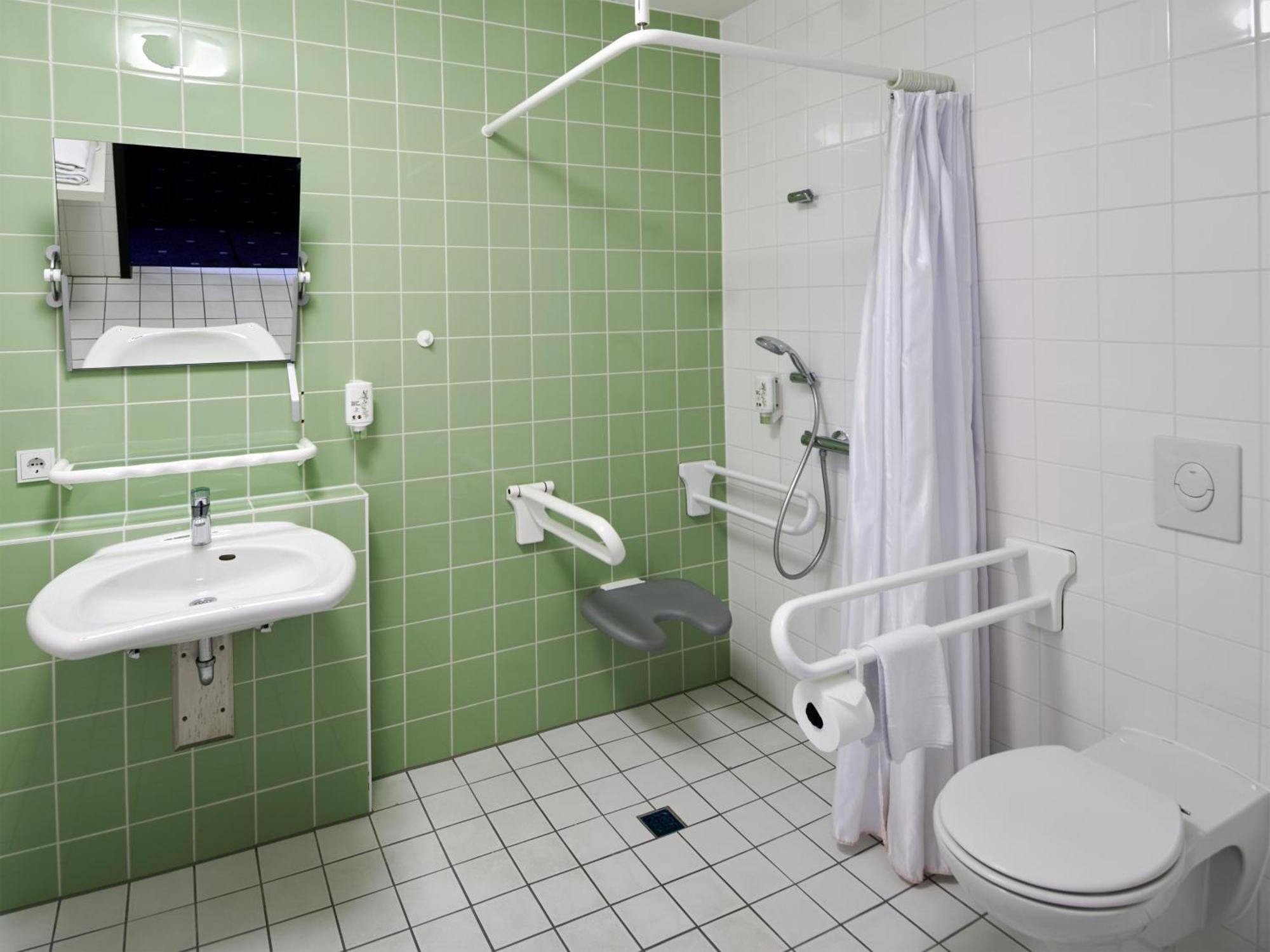 B&B Hotel Frankfurt-West Ешборн Екстер'єр фото