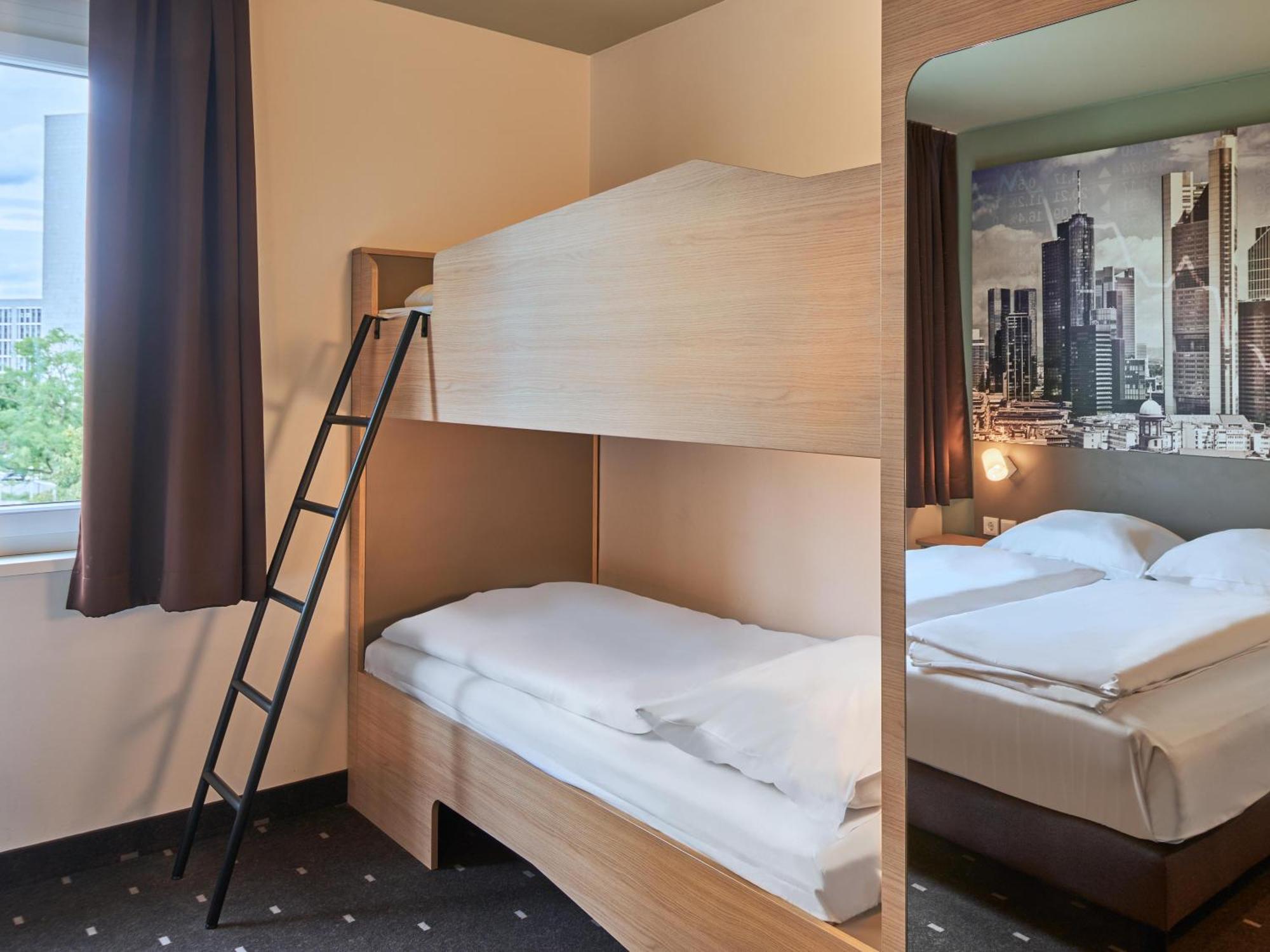 B&B Hotel Frankfurt-West Ешборн Екстер'єр фото